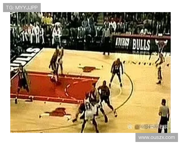 爱德华兹复刻乔丹经典弧顶撤步三分命中助森林狼完成反超 爱德华兹复刻乔丹经典弧顶撤步三分命中助森林狼完成反超